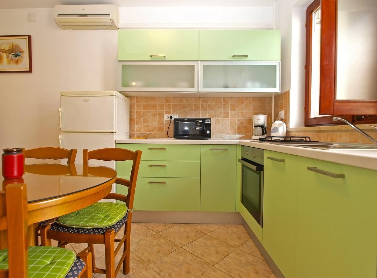 Apartments Slavka 1155 Pula Zewnętrze zdjęcie