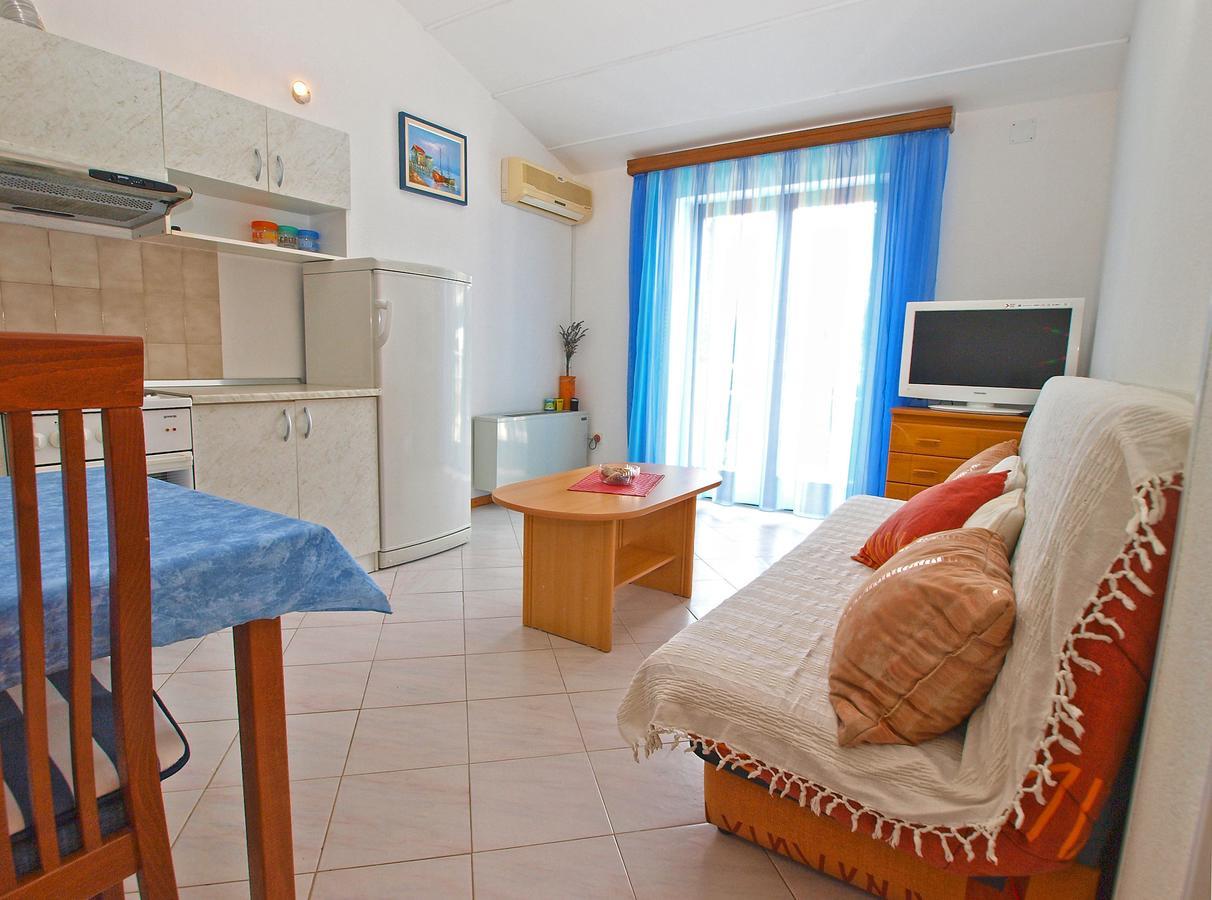 Apartments Slavka 1155 Pula Zewnętrze zdjęcie