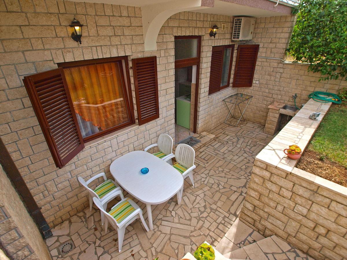 Apartments Slavka 1155 Pula Zewnętrze zdjęcie