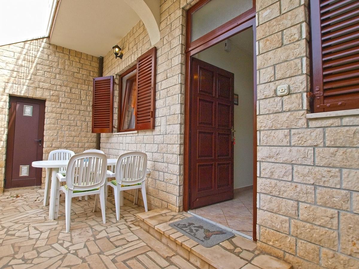 Apartments Slavka 1155 Pula Zewnętrze zdjęcie