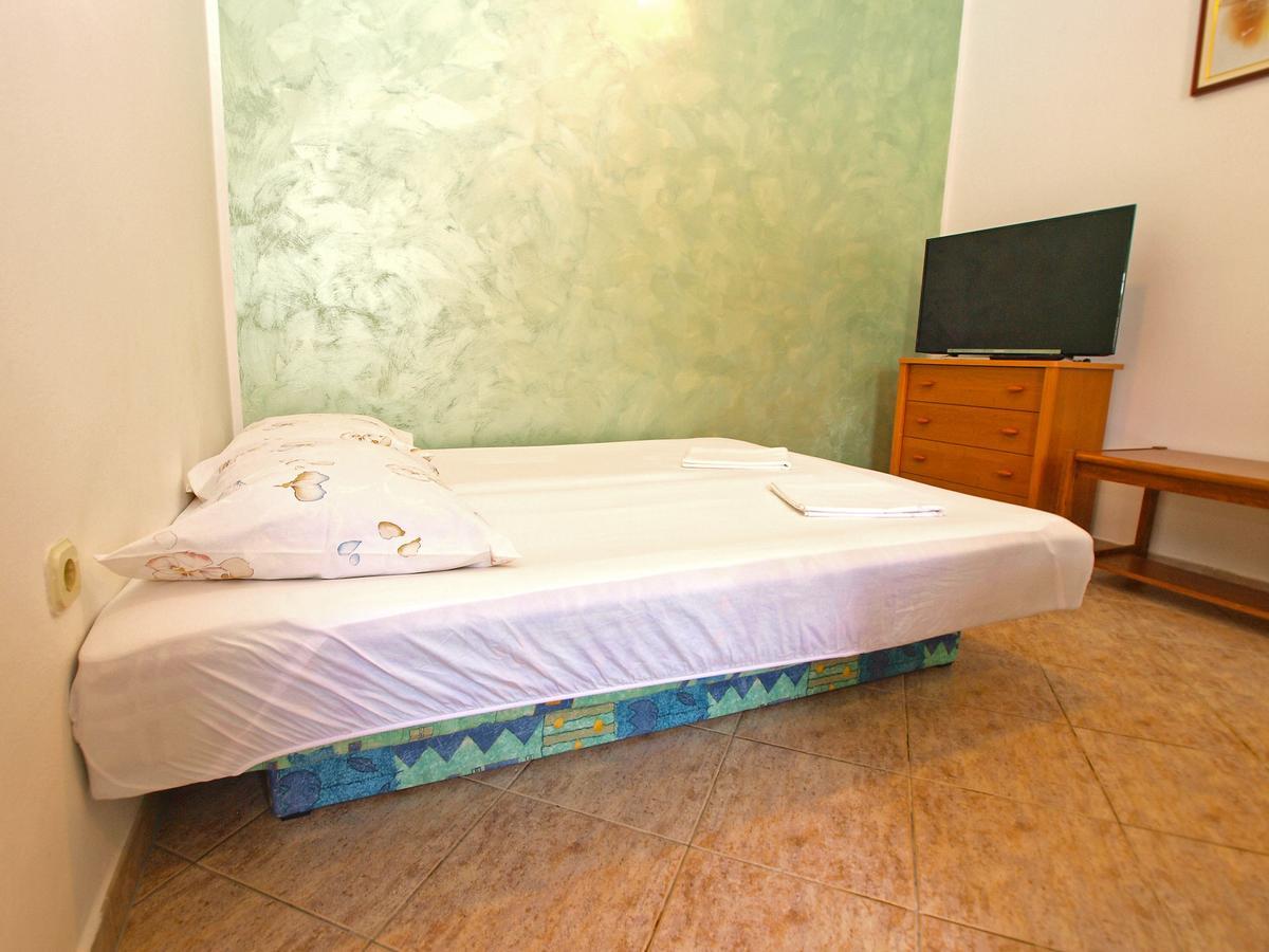 Apartments Slavka 1155 Pula Zewnętrze zdjęcie