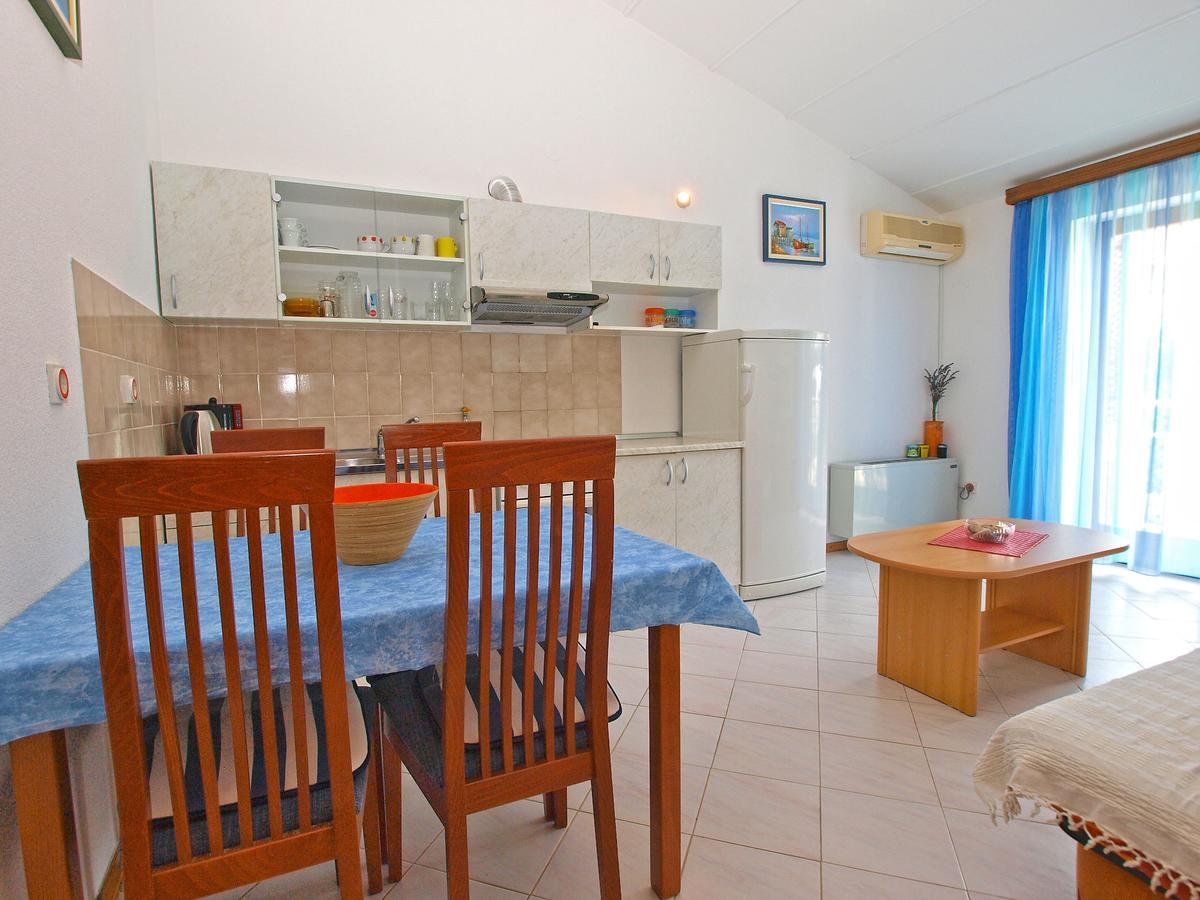 Apartments Slavka 1155 Pula Zewnętrze zdjęcie