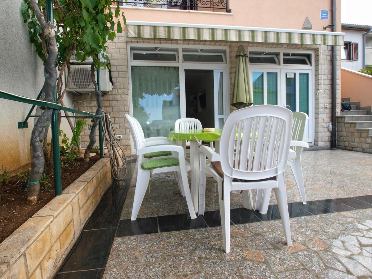 Apartments Slavka 1155 Pula Zewnętrze zdjęcie