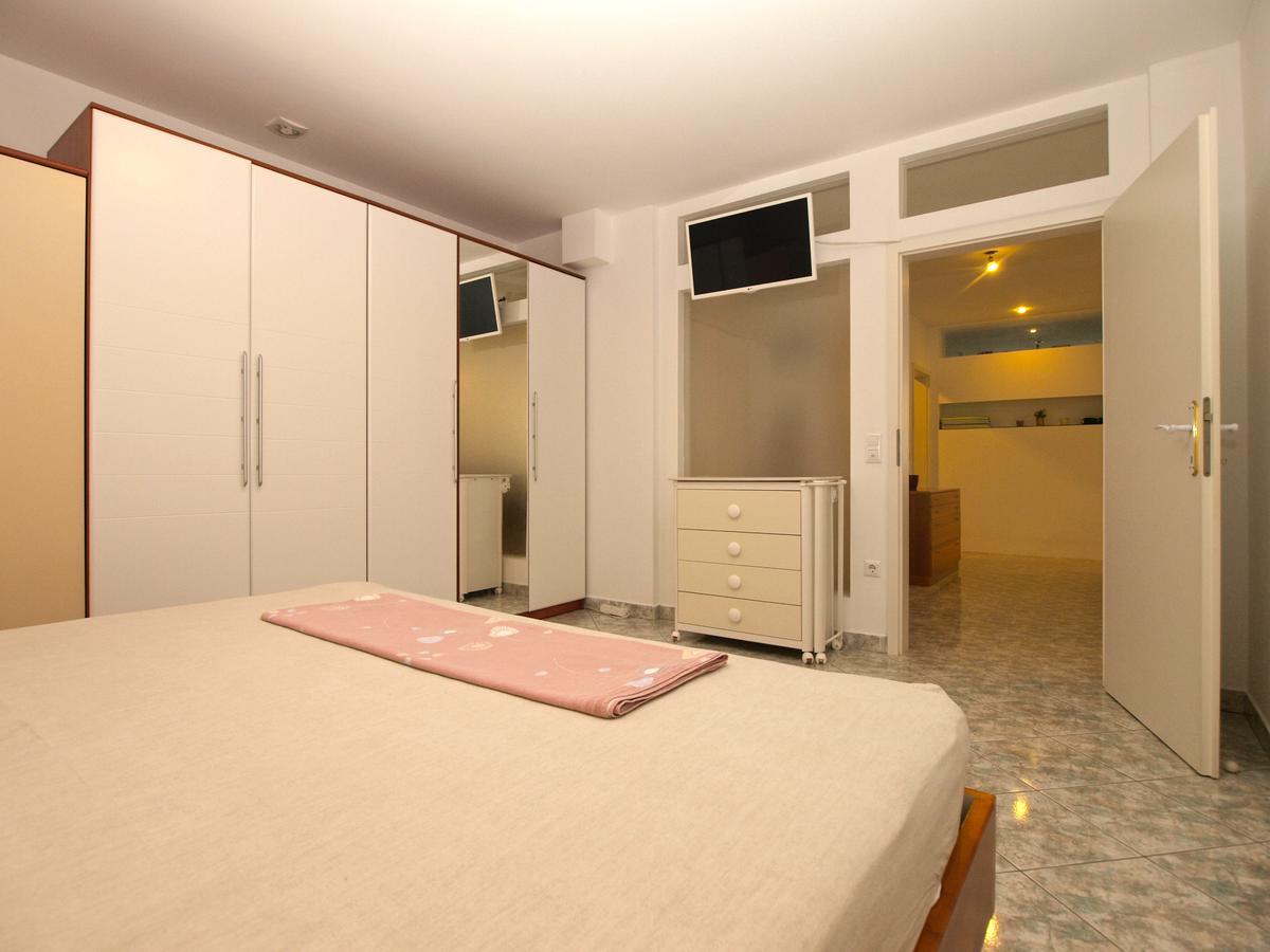 Apartments Slavka 1155 Pula Zewnętrze zdjęcie