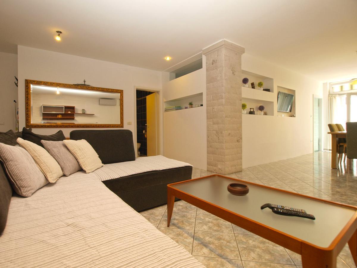 Apartments Slavka 1155 Pula Zewnętrze zdjęcie