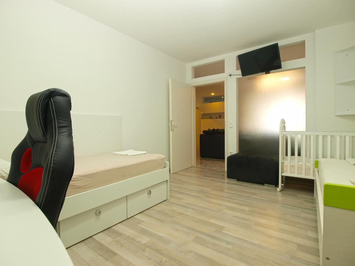 Apartments Slavka 1155 Pula Zewnętrze zdjęcie